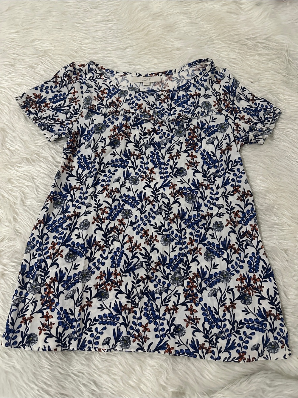 LOFT White Floral Short Sleeve Tunic with Blue & Brown Botanical Print